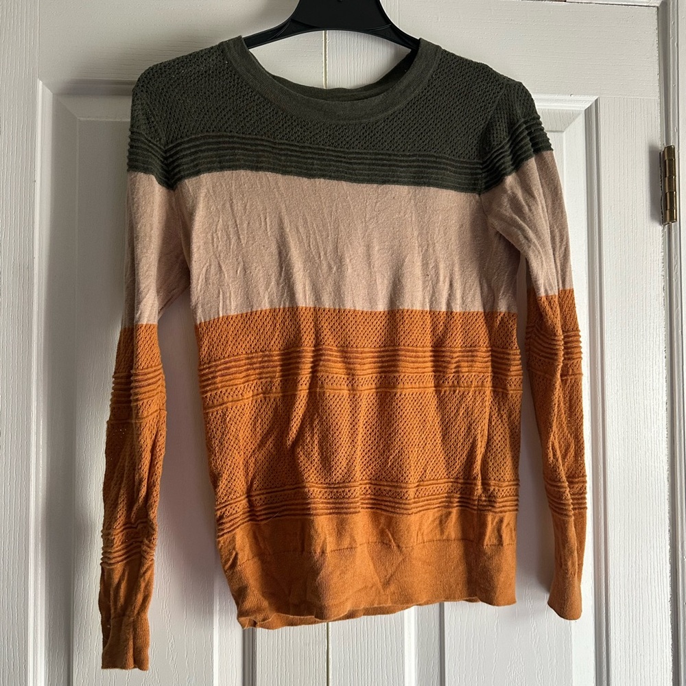 Market & Spruce Olive, Beige, and Orange Sweater